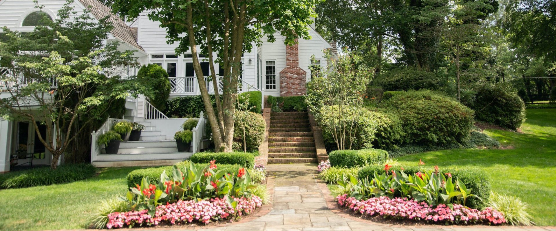 Enhancing Landscaping Projects: How Professional Mulching Complements Residential General Contracting In Northern Virginia